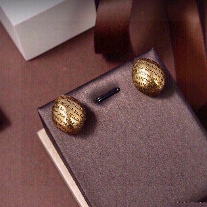 Ba*len*cia*ga earrings